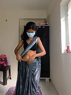 Shivani2002 online show from 05/25/26, 03:50
