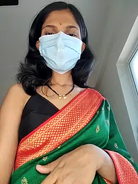 Shivani2002 online show from 04/08/26, 09:22