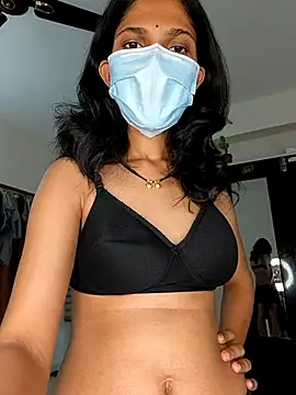 Shivani2002 online show from 04/27/26, 03:21