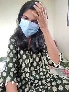 Shivani2002 online show from 10/27/25, 07:20