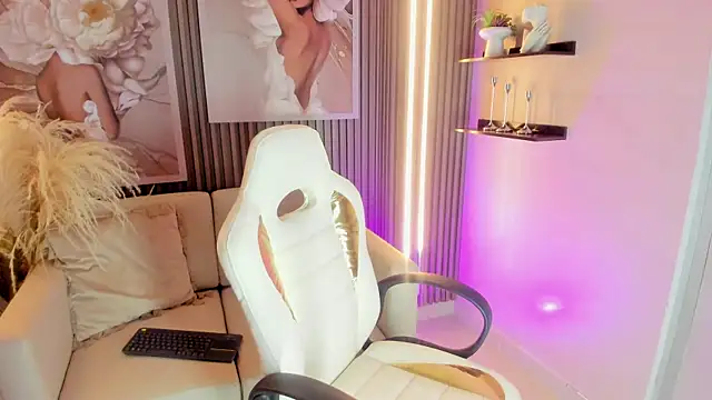 Ailee naughty online show from 10/28/25, 02:23