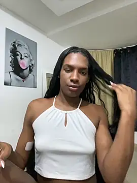 Snapshot of ebony_rock chatting on 10/16/25, 05:27 ebony rock online show from 10/16/25, 05:27