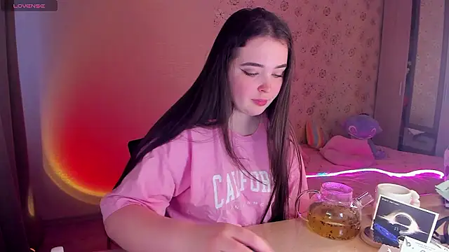 Alice next door online show from 02/23/26, 02:06