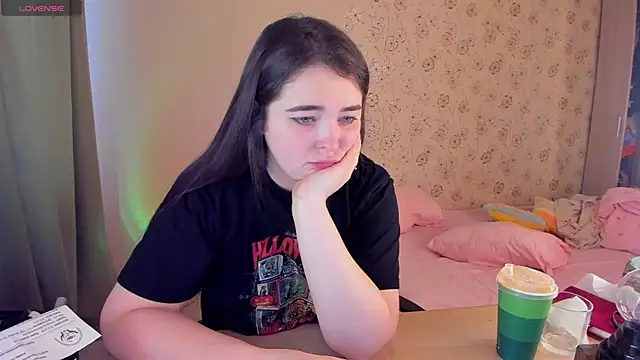 Alice next door online show from 02/28/26, 12:38