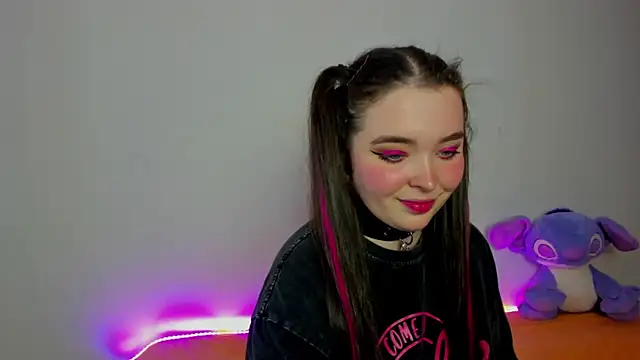 Alice next door online show from 09/11/25, 10:37