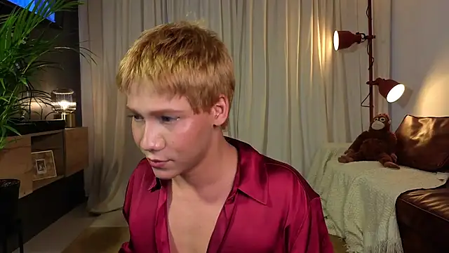 ConnieVarela online show from 10/08/25, 10:54