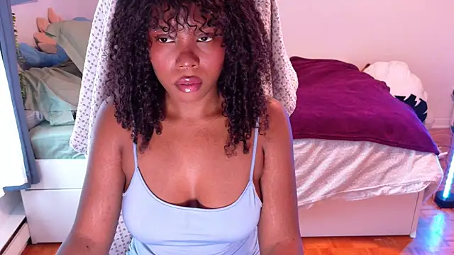 SparklingSoleil online show from 04/13/26, 03:27