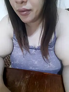 Snapshot of Madam-bezoul- chatting on 12/16/25, 08:18 Madam-bezoul- online show from 12/16/25, 08:18