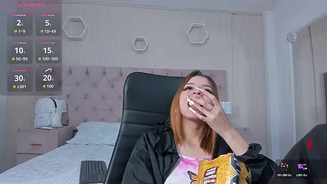 MadisonSky  online show from 11/08/25, 01:25