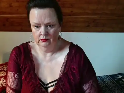 TiffanyMature online show from 12/04/25, 09:41