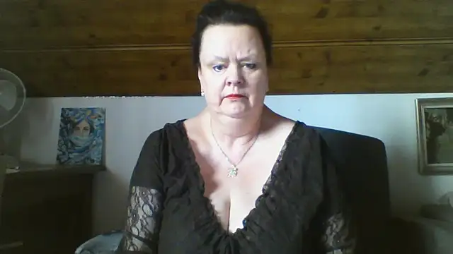 Snapshot of TiffanyMature chatting on 04/07/26, 06:59 TiffanyMature online show from 04/07/26, 06:59