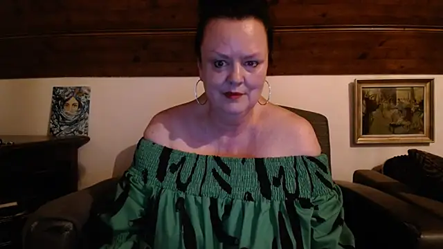 Snapshot of TiffanyMature chatting on 06/15/26, 08:08 TiffanyMature online show from 06/15/26, 08:08