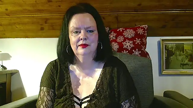 TiffanyMature online show from 01/06/26, 03:16