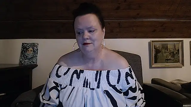 Snapshot of TiffanyMature chatting on 05/21/26, 07:06 TiffanyMature online show from 05/21/26, 07:06