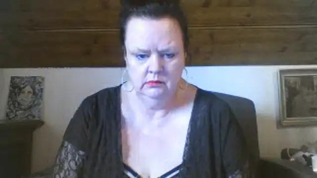 Snapshot of TiffanyMature chatting on 04/12/26, 03:04 TiffanyMature online show from 04/12/26, 03:04