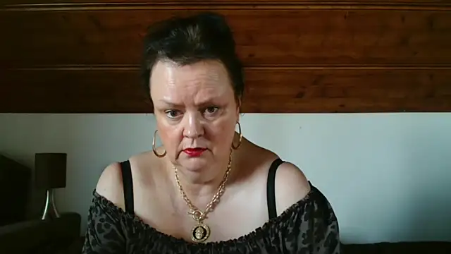 TiffanyMature online show from 11/12/25, 11:36