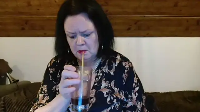 TiffanyMature online show from 11/08/25, 10:46