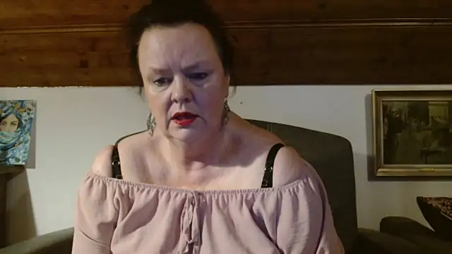 TiffanyMature online show from 01/08/26, 03:29