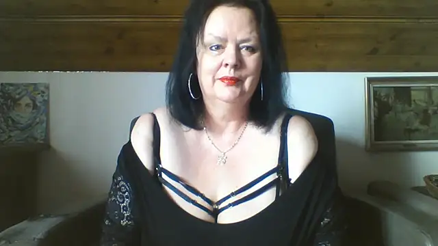 Snapshot of TiffanyMature chatting on 03/24/26, 08:14 TiffanyMature online show from 03/24/26, 08:14