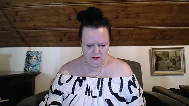 Snapshot of TiffanyMature chatting on 05/29/26, 08:31 TiffanyMature online show from 05/29/26, 08:31