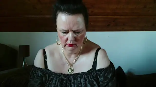 TiffanyMature online show from 11/07/25, 10:20