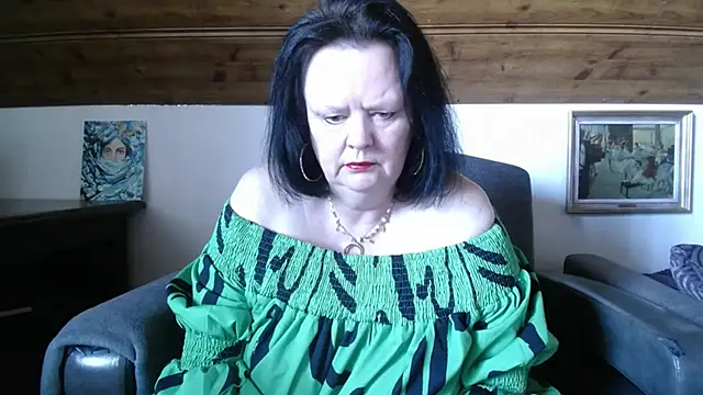 Snapshot of TiffanyMature chatting on 05/23/26, 02:16 TiffanyMature online show from 05/23/26, 02:16