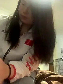 Snapshot of SSlady521 chatting on 12/16/25, 03:05 SSlady521 online show from 12/16/25, 03:05