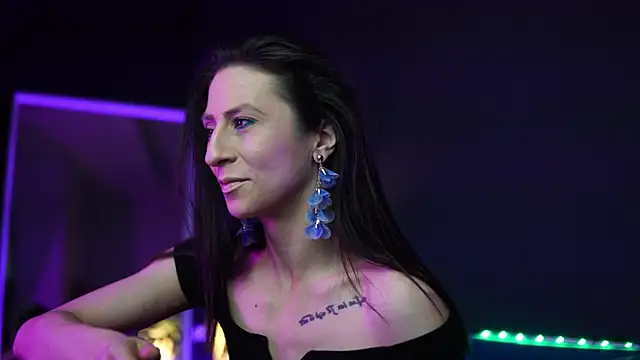 RubyRosa online show from 10/27/25, 09:38