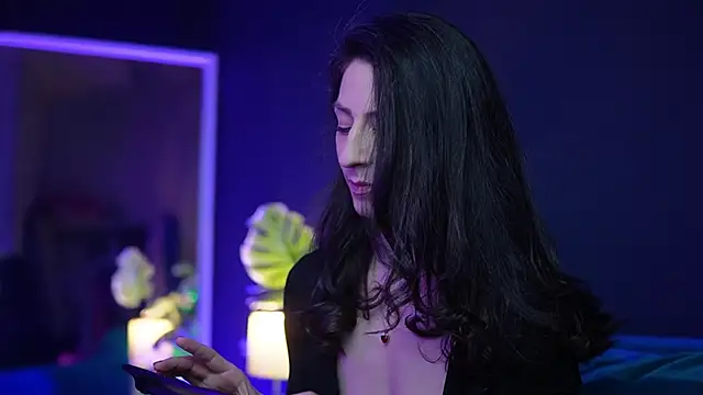 Snapshot of RubyRosa chatting on 12/20/25, 11:29 RubyRosa online show from 12/20/25, 11:29