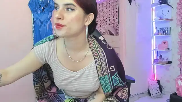 Snapshot of Littlecat_1 chatting on 10/04/25, 04:25 Littlecat 1 online show from 10/04/25, 04:25