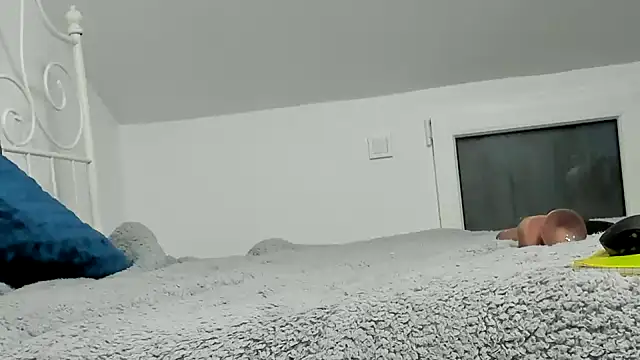 alesquirt33 online show from 04/07/26, 06:04