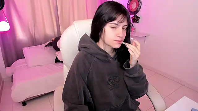 kurito  online show from 09/15/25, 11:32