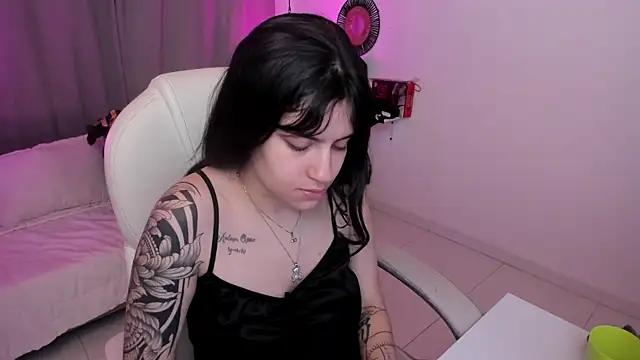 kurito  online show from 10/08/25, 04:14