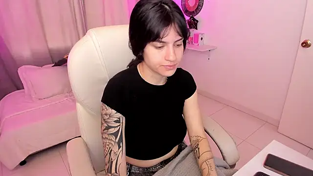 kurito  online show from 09/20/25, 11:37