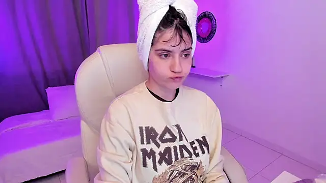 kurito  online show from 11/04/25, 03:21