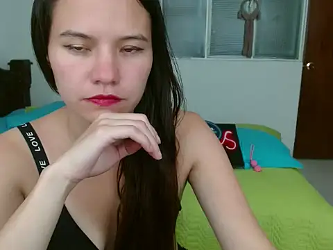 yarafuckass online show from 04/13/26, 08:24