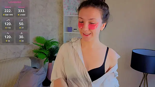 GiseleLamos online show from 11/28/25, 03:50