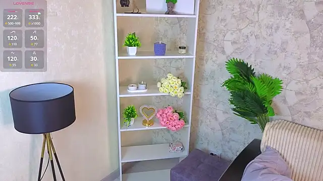 GiseleLamos online show from 10/25/25, 03:06