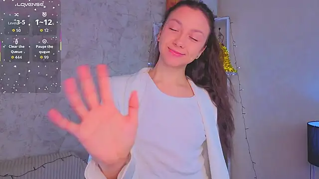 GiseleLamos online show from 12/17/25, 03:33