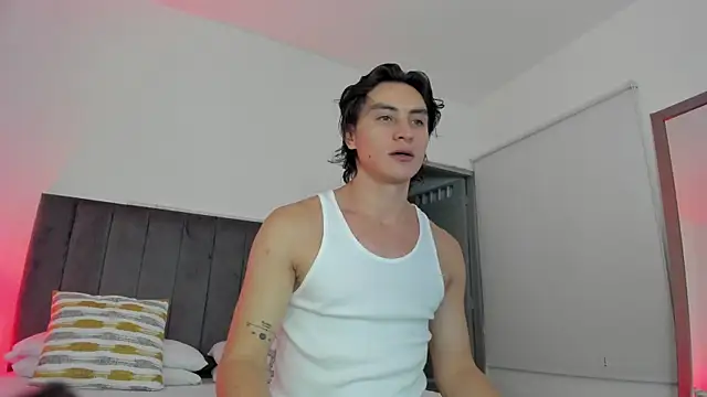 AlexanderHall online show from 09/30/25, 01:22