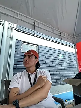 AlexanderHall online show from 10/14/25, 09:58