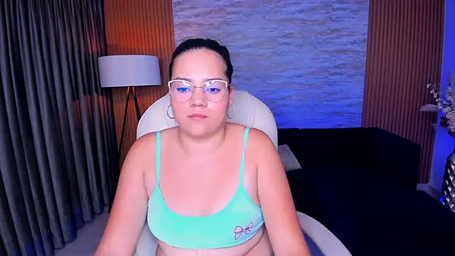 karlie small online show from 07/15/26, 03:13