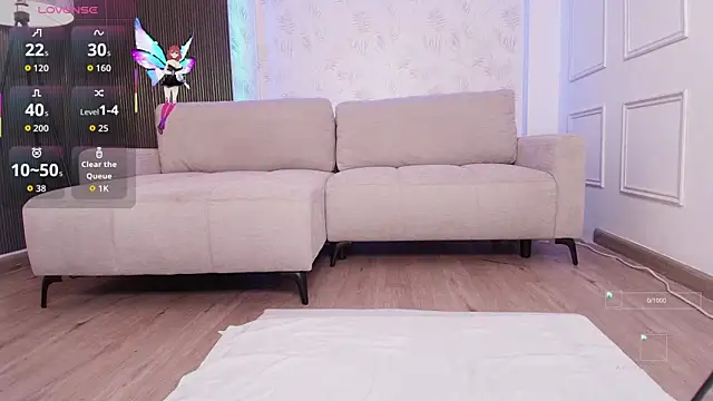 karlie small online show from 10/27/25, 07:48