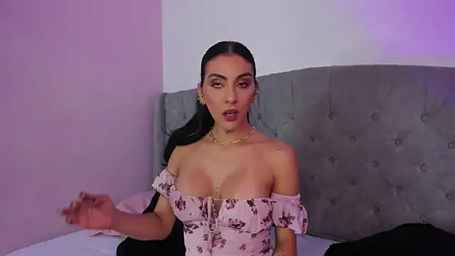 BianncaRibeiro online show from 04/09/26, 09:32