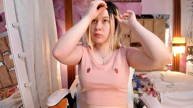 Melody Lolii online show from 10/10/25, 11:16