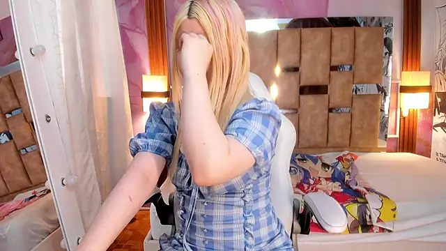 Melody Lolii online show from 10/25/25, 06:08