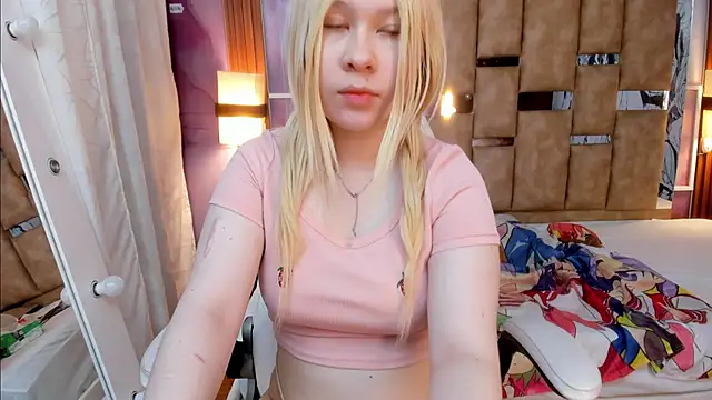 Melody Lolii online show from 12/13/25, 08:04