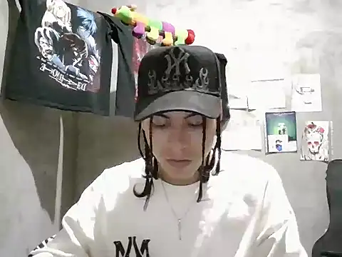dirty model online show from 06/27/26, 04:40