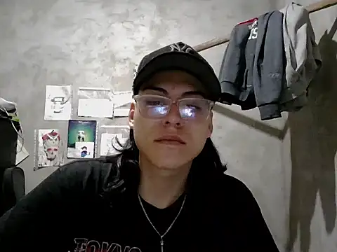 Snapshot of dirty_model chatting on 04/26/26, 04:54 dirty model online show from 04/26/26, 04:54