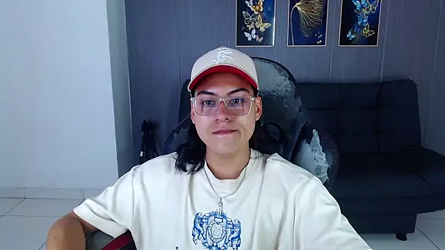 Snapshot of dirty_model chatting on 02/18/26, 10:06 dirty model online show from 02/18/26, 10:06